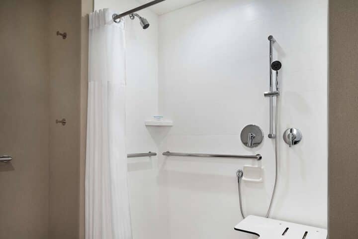 Bathroom shower