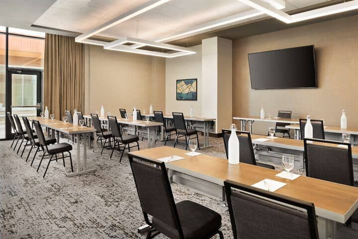 Meeting facility